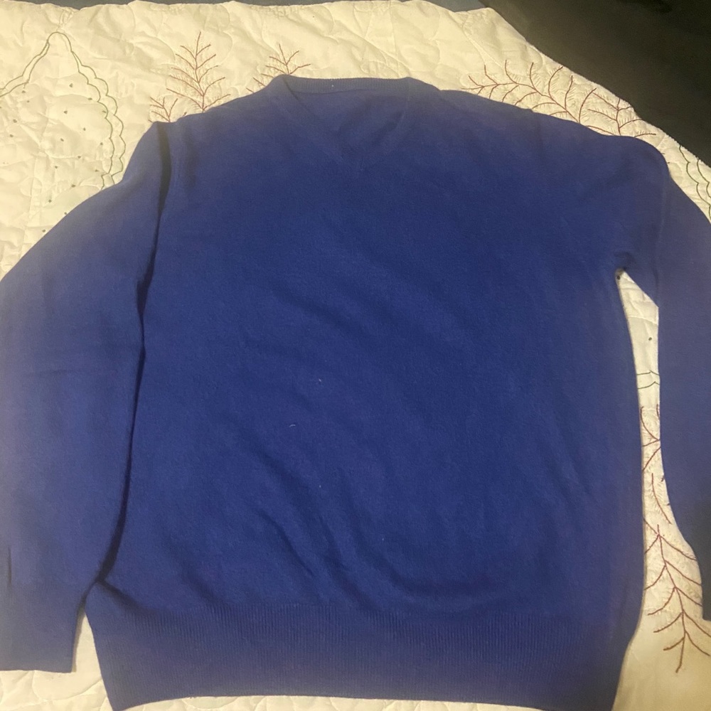Cashmere V-Neck Sweater